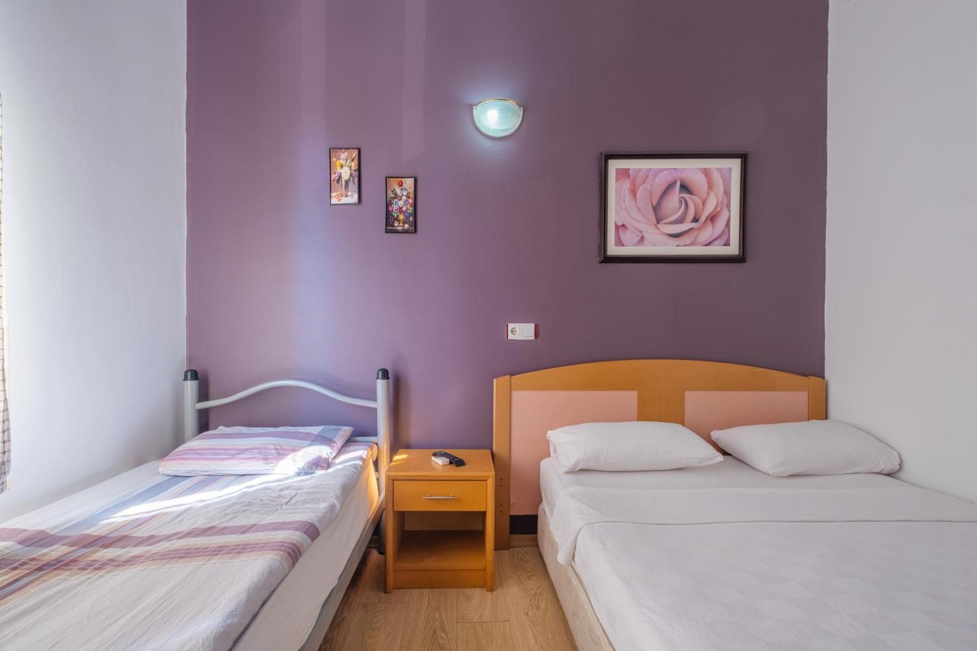 Efsali Hotel Kaleici Antalya Bagian luar foto
